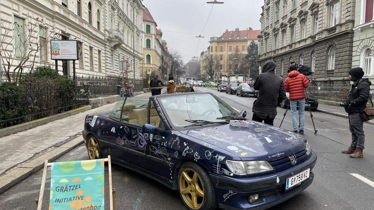 Auch der Cabriostand war Gast in der autofreien Bergmanngasse