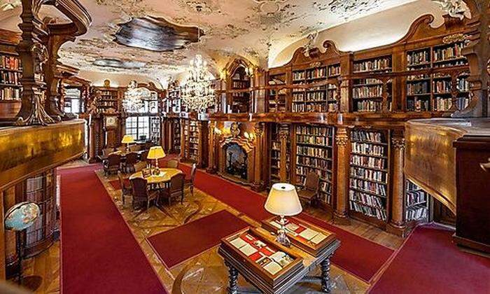 Kostbar. Max Reinhardts Bibliothek auf Schloss Leopoldskron hat 10.000 Bücher. Hier spielte man Theater, „Sound of Music“ wurde gedreht