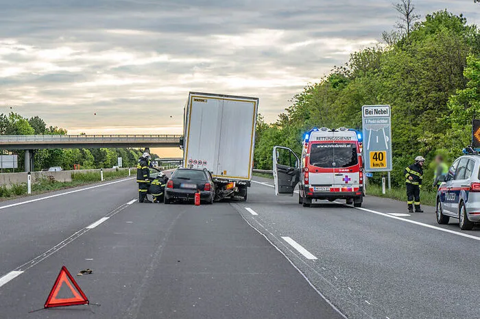 ... das Fahrzeug wurde rund 200 Meter mitgeschleift.