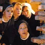 Antje Mönning (rechts) mit Donia Ben-Jemia, Emanuela von Frankenberg und Janina Hartwig in der Erfolgsserie