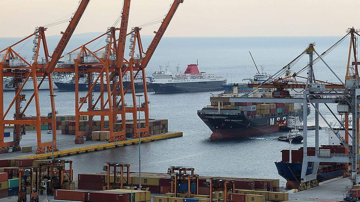 Ärger über Behinderungen im Hafen von Piräus