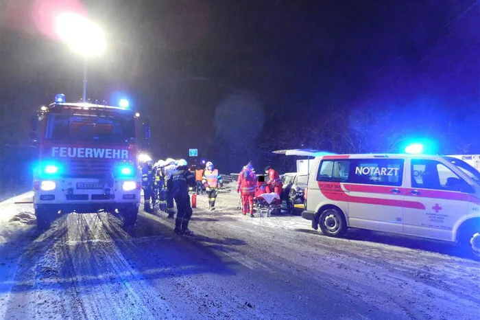 Weitere Bilder vom Unfallort.