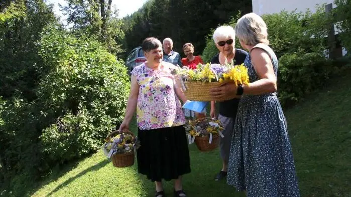 Am „Großen Frauentag“, dem Fest Mariä Himmelfahrt am 15. August lud die Katholische Frauenbewegung Kainach mit Obfrau Maria Murgg und ihrem Team zur traditionellen Kräuterweihe ein.