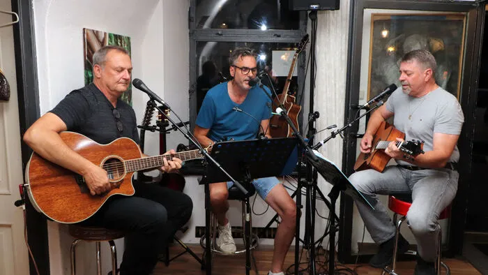 Das "ROQ - das Rock Olm Quintett" von Links: mit Siegfried „Sigo“ Greschitz, Bernhard „Berni“ Kanduth, und Marco Caruso.