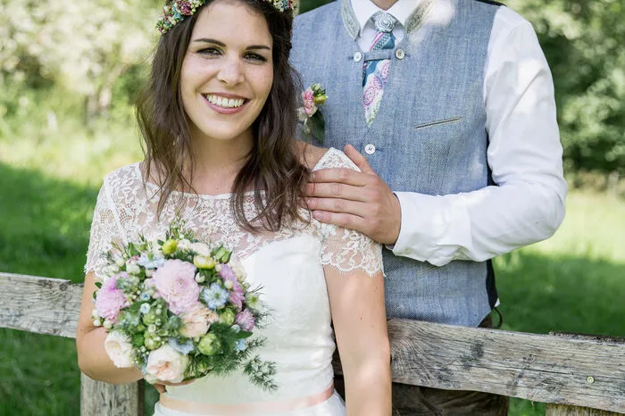 In der Virgilikirche in Gaishorn am See haben sich die AHS-Lehrerin Katharina Wagner (vorher Schopf) und der Geologe Stefan Wagner das Ja-Wort gegeben. Gemeinsame Interessen sind das Bergsteigen und das Reisen, darum führte die Hochzeitsreise nach Tansania und Sansibar in Ostafrika.