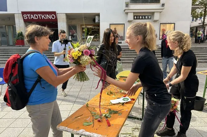 Die Zuseherinnen und Zuseher waren begeistert vom Können der Lehrlinge.