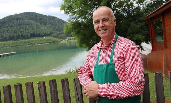 Landwirt Manfred Jäger bietet seit 30 Jahren seine Produkte am Bauernmarkt in St. Kanzian an