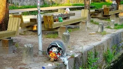 Bierdosen, Spritzen, Unrat. Die Fundstücke sind seit Jahren die gleichen