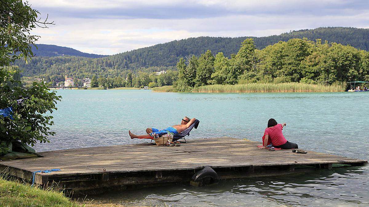 In der Teixlbucht in Maria Wörth befindet sich einer der raren freien Seezugänge für Kärntner und Urlauber