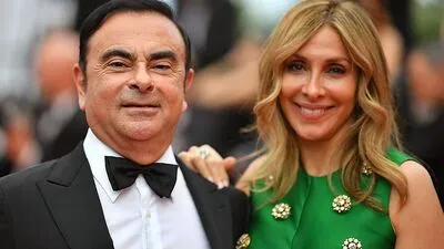 Ex-Nissan-Chef Carlos Ghosn und Gattin