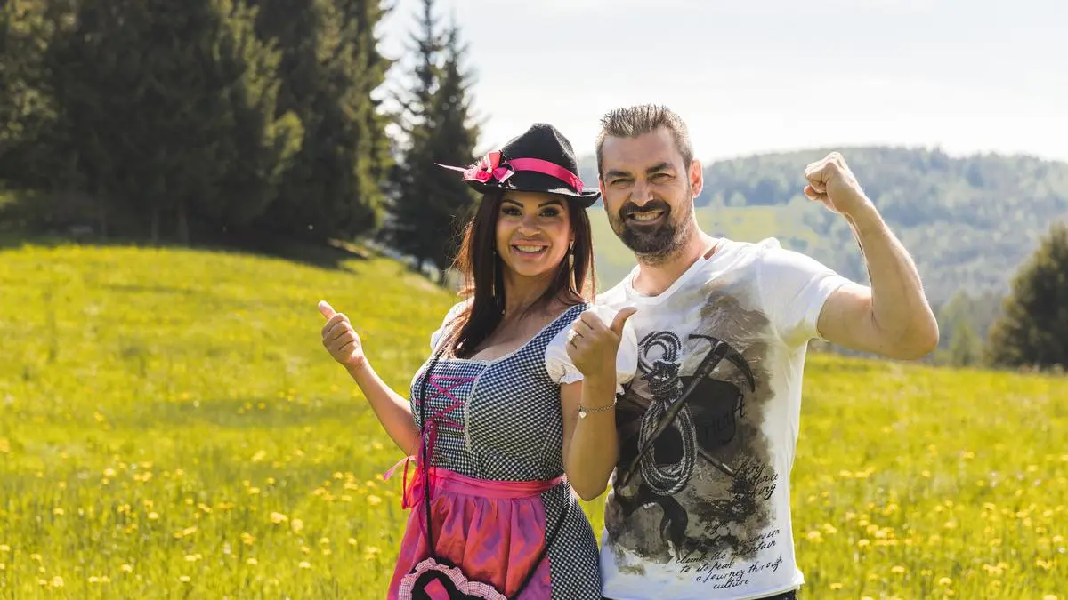 Eines der Paare, das bei "Forsthaus Rampensau" teilnimmt: Bambi Bruckner und ihr Mann Senad