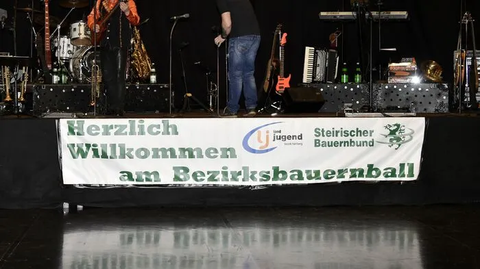 Eine ausgelassene Stimmung gab es beim 58. Bezirksbauernball in Hartberg, veranstaltet von der Landjugend und vom Bauernbund des Bezirkes.  