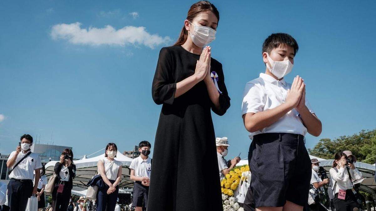 Gedenken an die Opfer nach dem Atombombenabwurf in Hiroshima vor 76 Jahren im Hiroshima Peace Memorial Park 