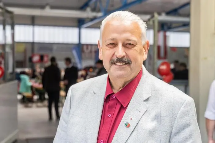 Bezirksparteichef Hermann Srienz