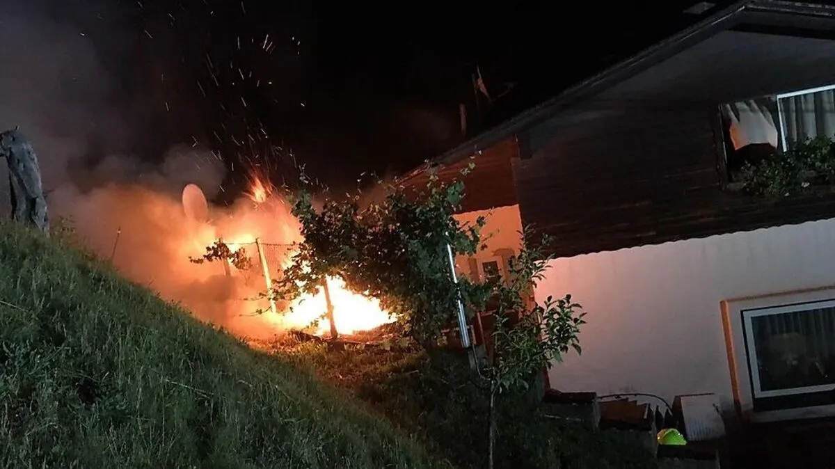 Das Feuer drohte auf den Dachstuhl überzugreifen