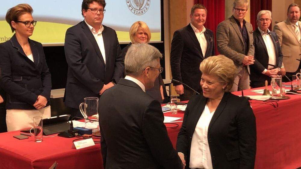 Bei der gestrigen Gemeinderatssitzung in Villach wurde Hochstetter-Lackner von Landeshauptmann Peter Kaiser als Vizebürgermeisterin angelobt