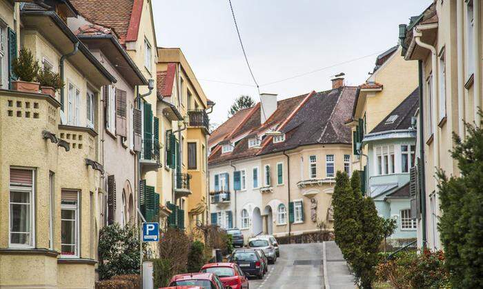 Gründerzeithäuser sind zwar nicht energieffizient, aber charmanter als hier in der Bachmannkolonie geht es nun wirklich nicht