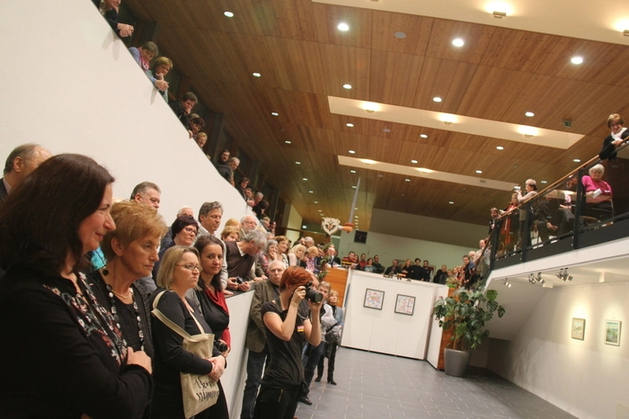 Mehr als 200 Gäste besuchten die Vernissage am Freitag