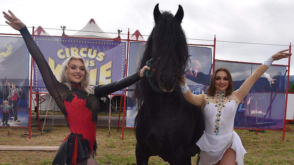 Nicole und Vanessa Berousek werden im Zirkuszelt auftreten.