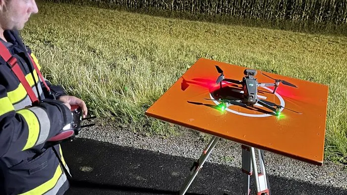 Die Feuerwehrdrohne aus Hatzendorf wird von drei Mann bedient