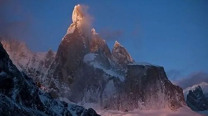 Der Cerro Torre ist 3128 Meter hoch und liegt in Patagonien