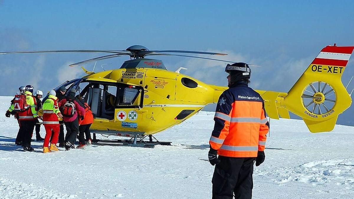 Der Rettungshubschrauber Alpin 1 brachte den Schwerverletzten nach Klagenfurt