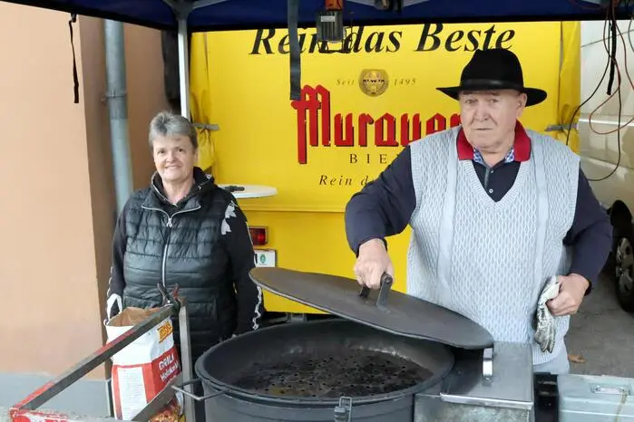Übrigens: Am 12. und 19. Oktober besteht die Möglichkeit, bei den Guttaringer Krämermärkten vorbei zu schauen. Ein Video gibt es auf Facebook Kleine Zeitung St. Veit/Feldkirchen zu sehen! Klicken Sie sich durch die Fotogalerie! 