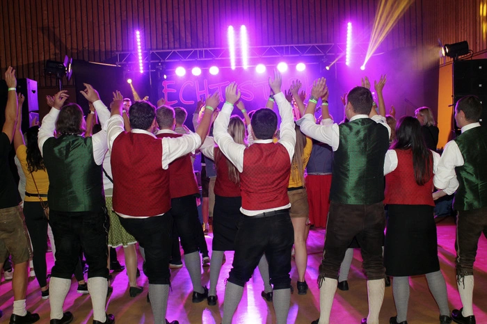 ...bei seinem Musikfest bis spät in die Nacht.