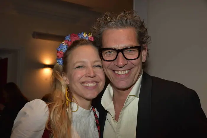Seit 2008 ist Proll mit ihrem Schauspielkollegen Gregor Bloéb verheiratet.