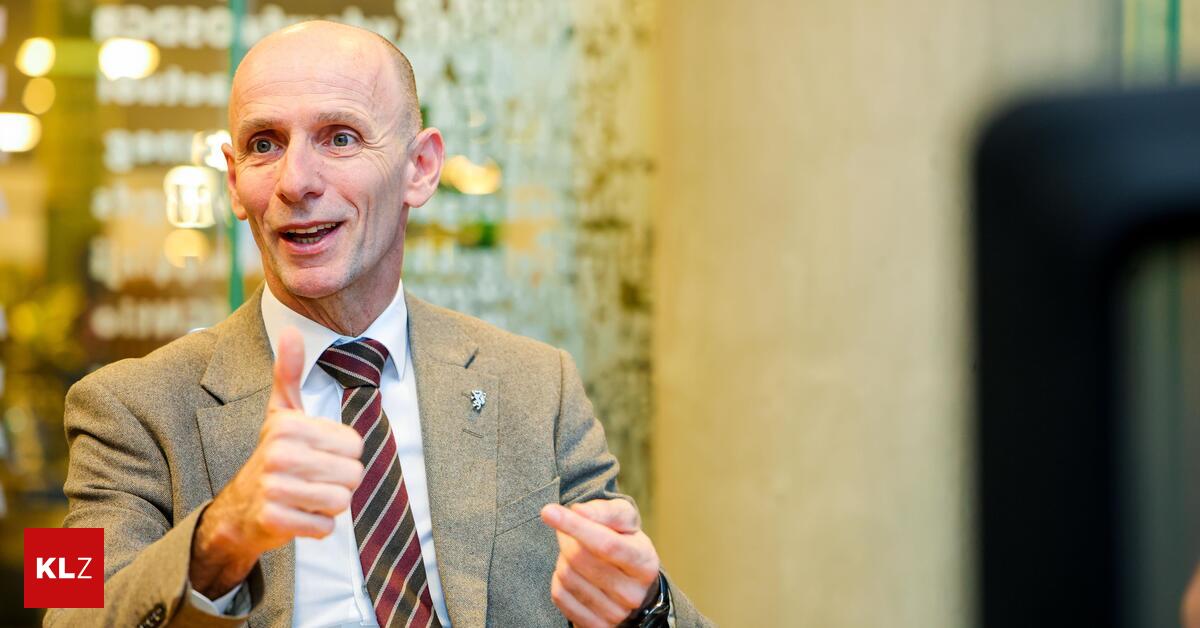 Finanzlandesrat-jubelt-Willi-wirkt-Rechnungsabschluss-belegt-Trendwende-