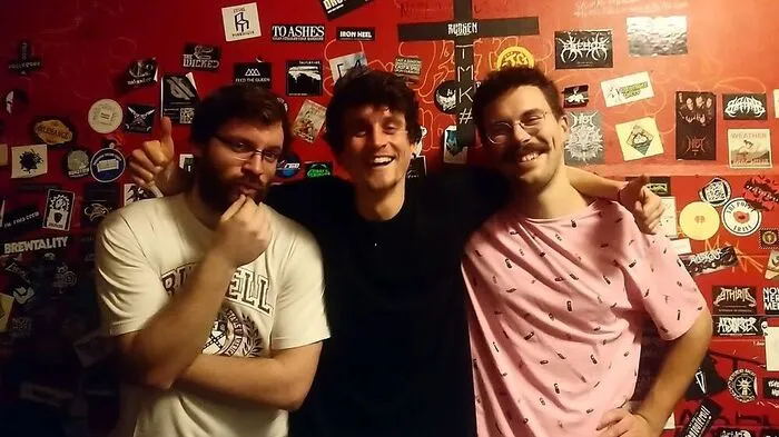 Roko, Vlado und Borna (v.l.n.r.) bilden zusammen "From Another Mother".