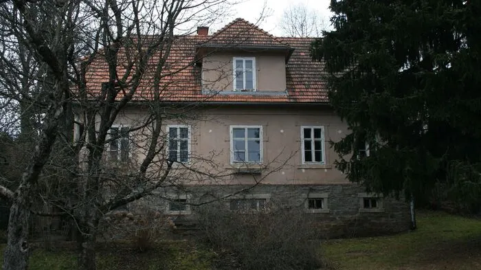 Die Villa vor dem Umbau...