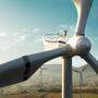 Energiegewinnung mittels Windrädern für Wasserstoff und E-Fuels
