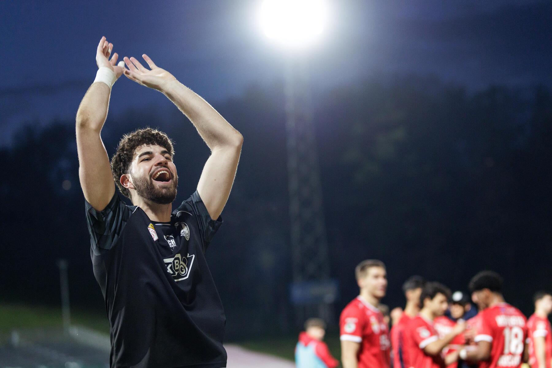 Zwei Elfer gehalten: So feiert Kapfenberg Goalie Vinko Colic