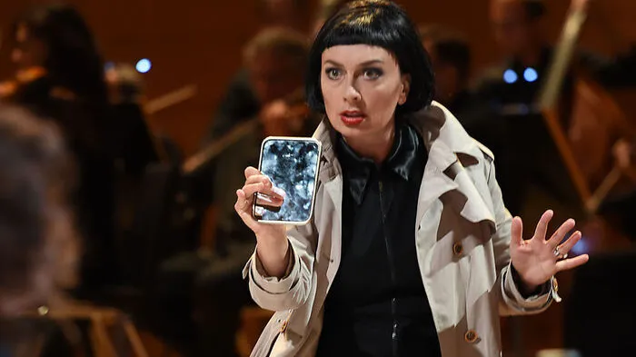 "Jesu Hochzeit" in Ossiach: Ursula Hesse von den Steinen verströmt als Tödin ausdrucksstarke Dämonie