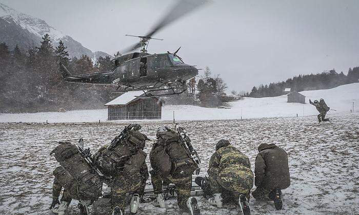 Soldaten bei der Übung, die kürzlich in Landeck stattgefunden hat