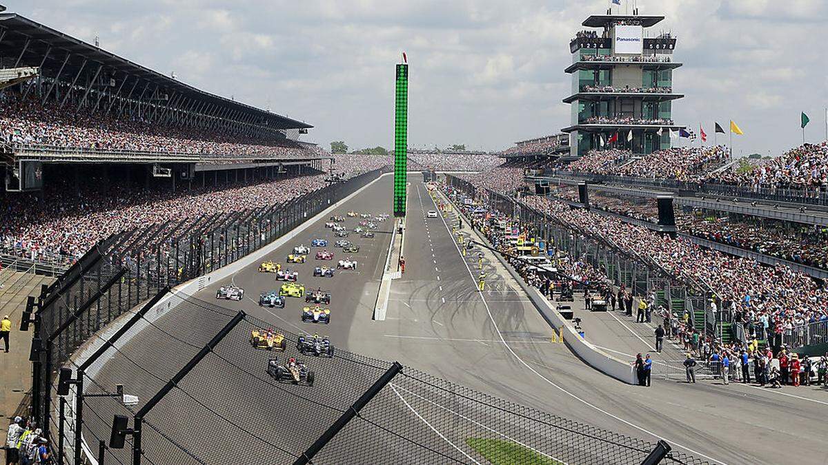 Üblicherweise besuchen etwa 350.000 Fans die Indy-500-Rennen