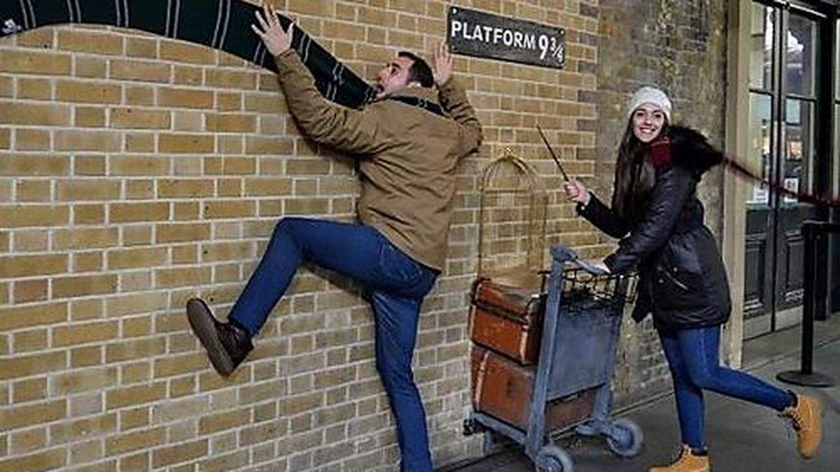 Ein Bahnhof voller Harry-Potter-Fans