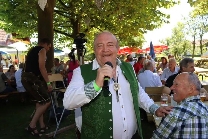 Durchs Programm führte Karl Christandl alias "Herr Karl", der in jeder Situation für den nötigen Humor sorgt.