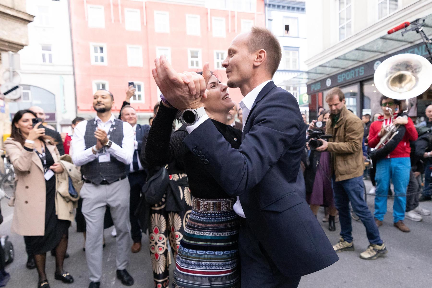 Nach Anzengrubers Erfolg in Innsbruck: Der Triumph des Hüttenwirts und die Lehren für die ÖVP 