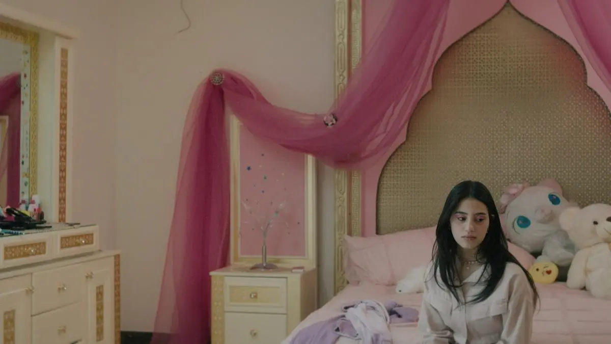 Auf „Sonne“ folgt nun Kurdwin Ayubs zweiter Spielfilm „Mond“