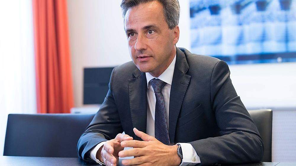 Den Grazer Bürgermeister Siegfried Nagl (ÖVP) hat Helmut Nestler mit einem hoch dotierten Beratervertrag ausgestattet