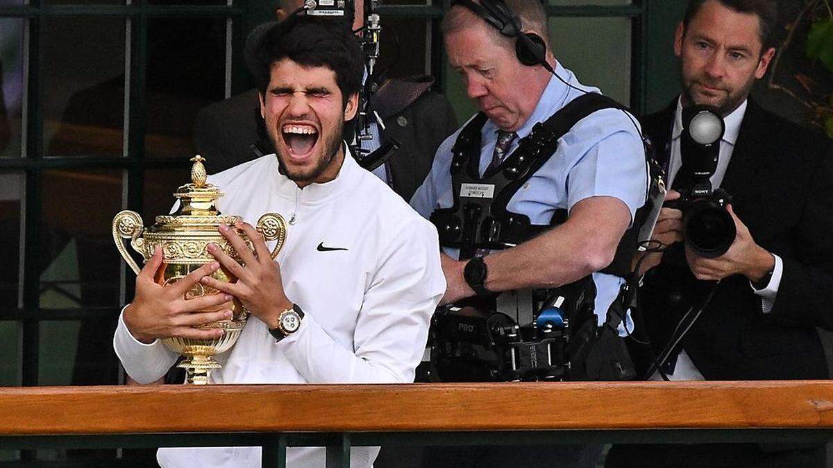 Carlos Alcaraz rang im Wimbledon-Endspiel Novak Djokovic nieder