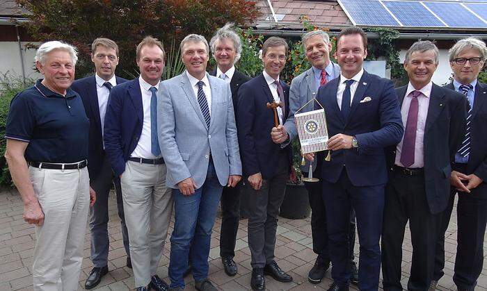 Der Rotary Club Völkermarkt mit dem neuen Präsidenten Günther Kazianka (3. von rechts)