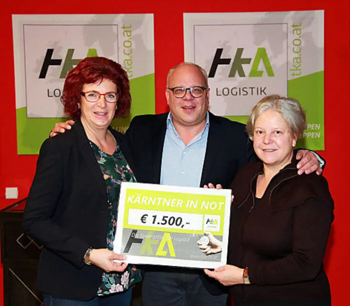Jutta und Markus Gütler (Translog Terminkurier - TKA Logistik) mit dem Scheck für Susanne Koschier