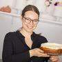 Konditormeisterin Vera Straschek hat den Cheesecake nachgebacken