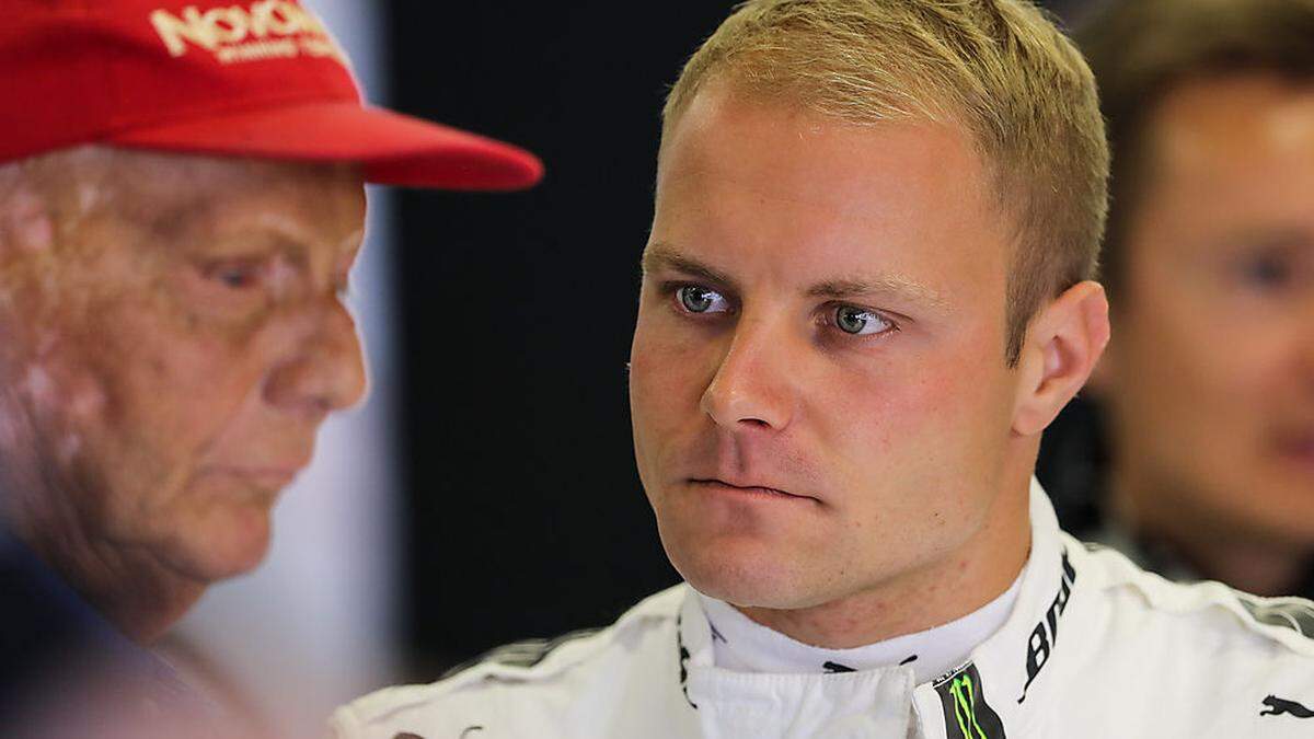 Niki Lauda prognostiziert heute eine schwierige Aufgabe für die Mercedes-Piloten Bottas (rechts) und Hamilton