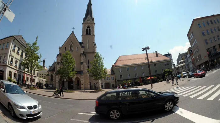 Der Nikolaiplatz soll zur Piazza werden