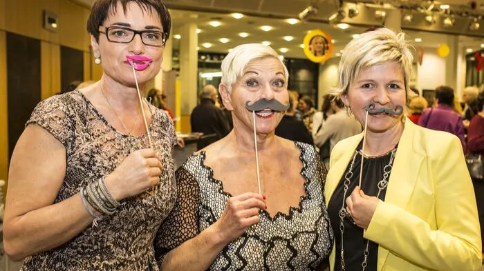 Im Rahmen des Internationalen Frauentages luden das Frauenreferat des Landes und das Frauenbüro der Stadt Villach Freitagabend zum Frauenfest "Sei einzig, nicht artig" ins Congress Center Villach.