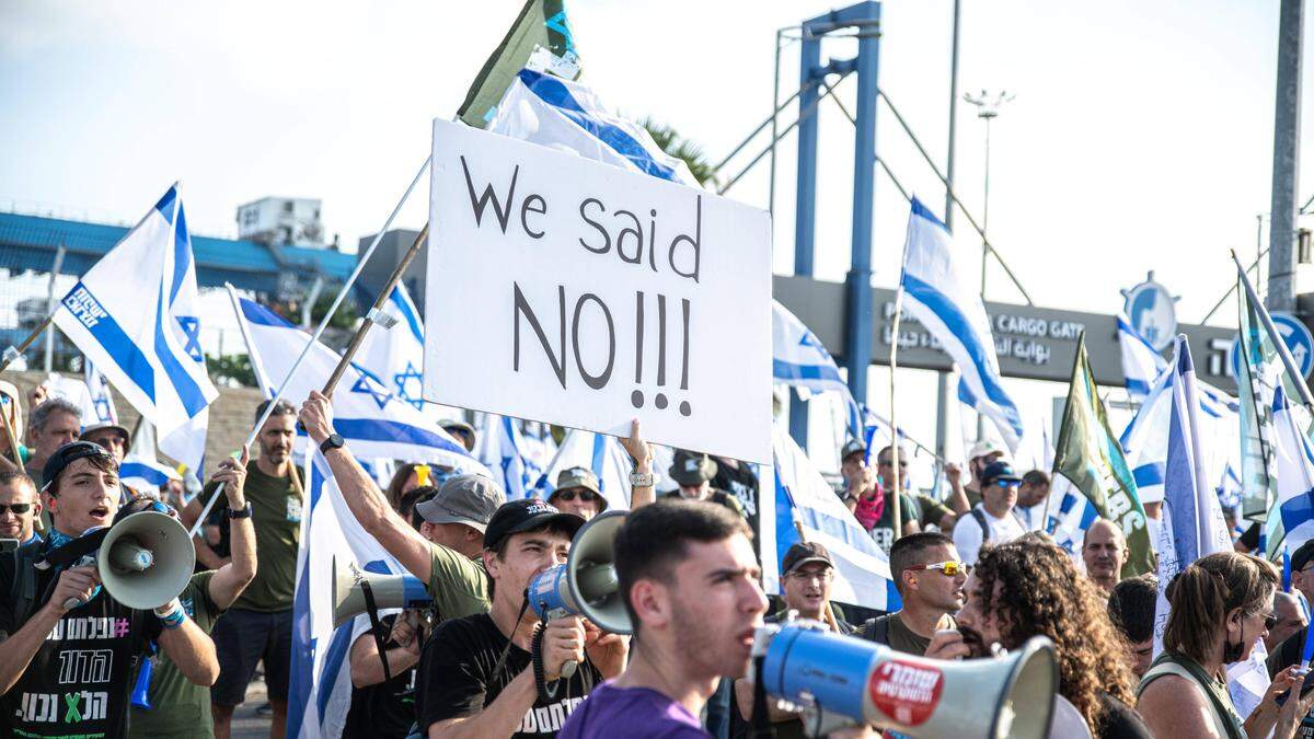 Oberstes Gericht in Israel kippt Kernelement der Justizreform | Monatelang gab es massive Proteste gegen die Justizreform